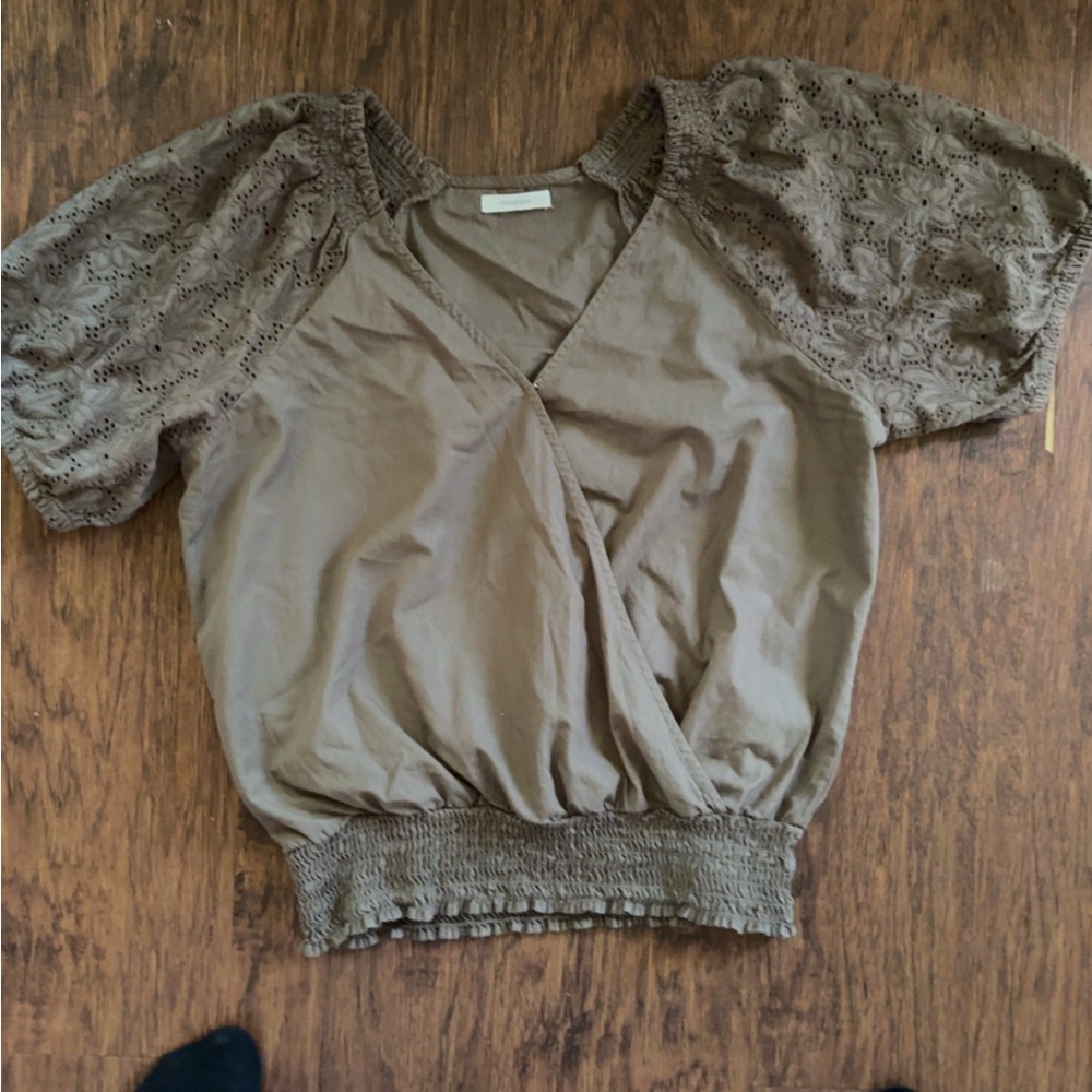Maurices olive green, short sleeve summer top women’s size medium